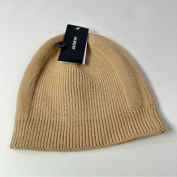 4/$25**2 Pack NEW 
Men’s Alfani Tan Knit Beanie - Picture 2 of 6